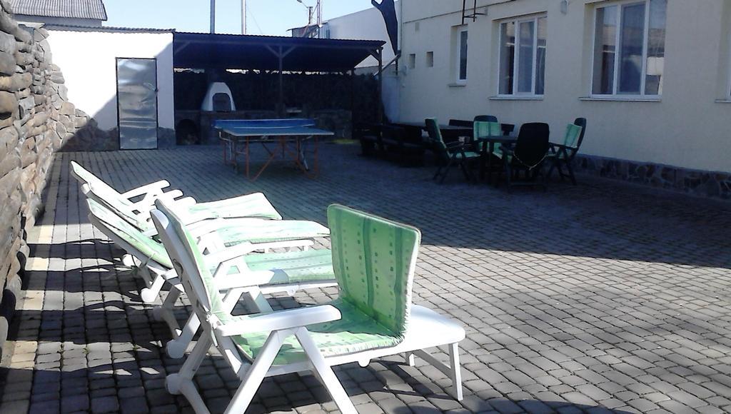 Piroshka Hotel Берегово Екстериор снимка