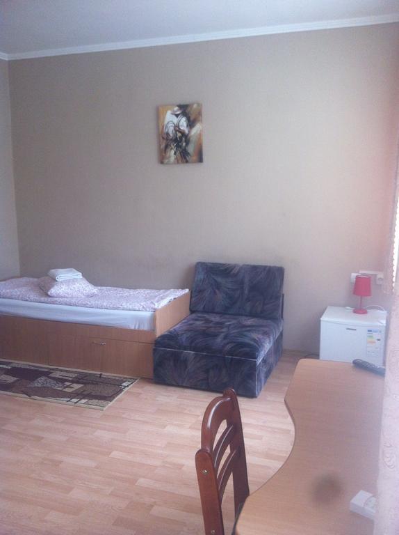 Piroshka Hotel Берегово Екстериор снимка