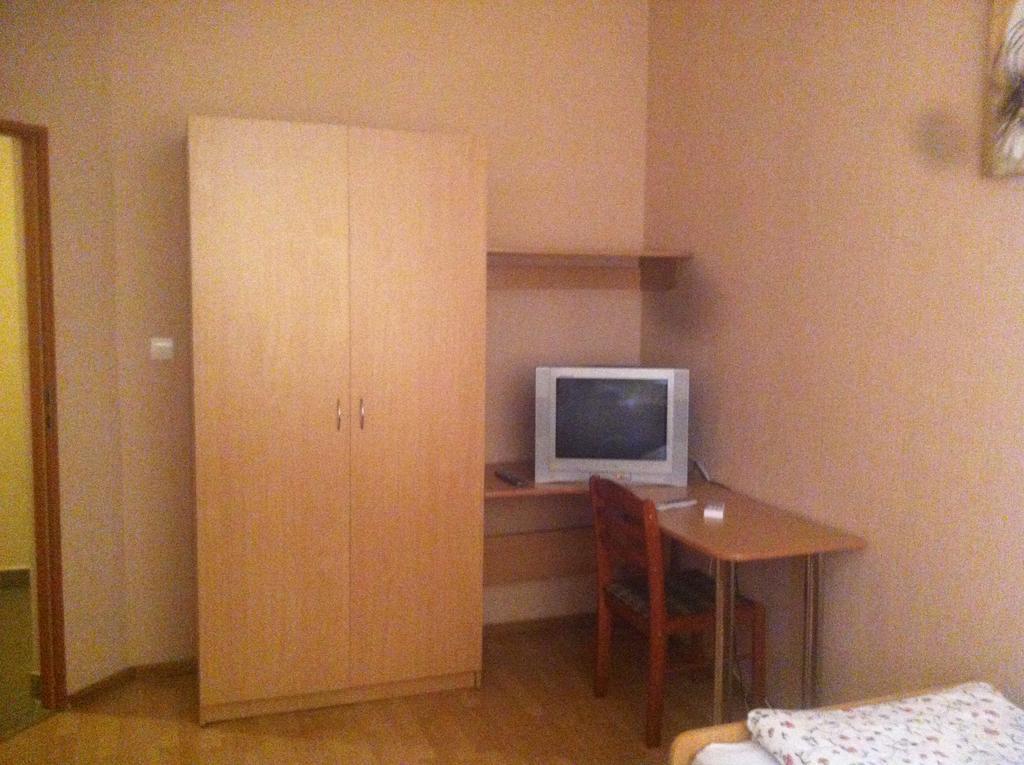 Piroshka Hotel Берегово Екстериор снимка
