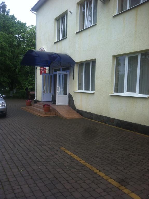 Piroshka Hotel Берегово Екстериор снимка